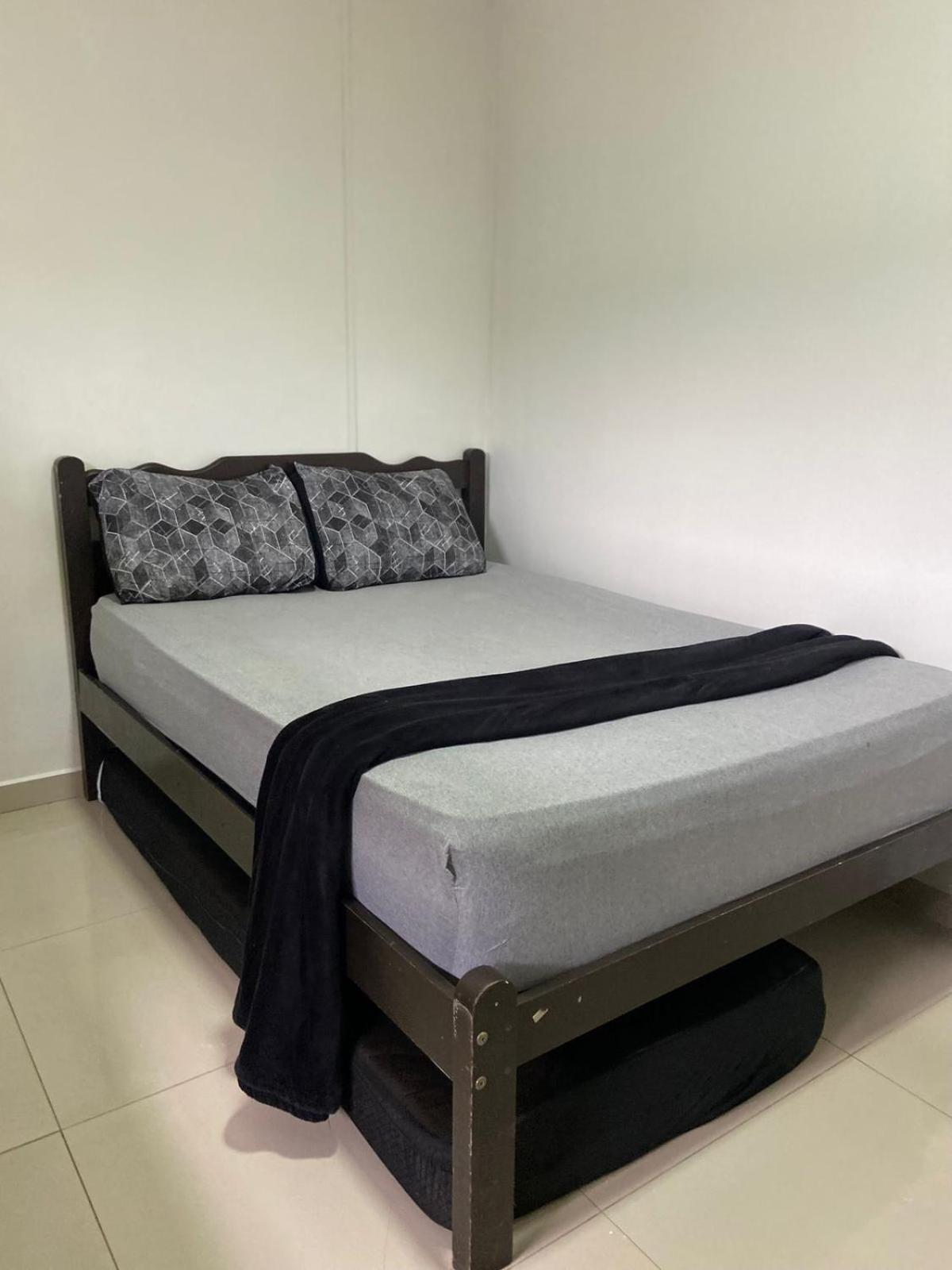 Casa De 103 Pensión